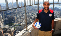 Une rue nommée d’après Thierry Henry à New York ? Attention polémique en vue !