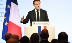 Emmanuel Macron à Berne, en Suisse, le 15 novembre 2023. ( AFP / BERTRAND GUAY )