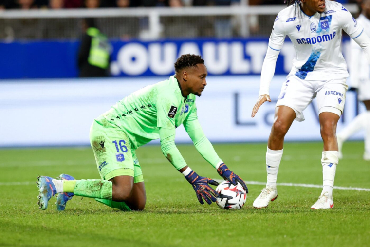 Donovan Léon, bourreau du PSG, « n'avait pas droit aux interviews en début de saison »