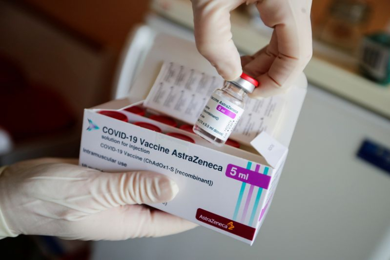 L'UE BLOQUE UNE LIVRAISON À L'AUSTRALIE DE VACCINS ASTRAZENECA , SELON SOURCES