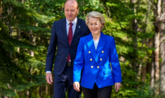 European Commission President Ursula von der Leyen and her husband Heiko arrive at the Group of Seven (G7) Summit ( POOL / Michael Kappeler )