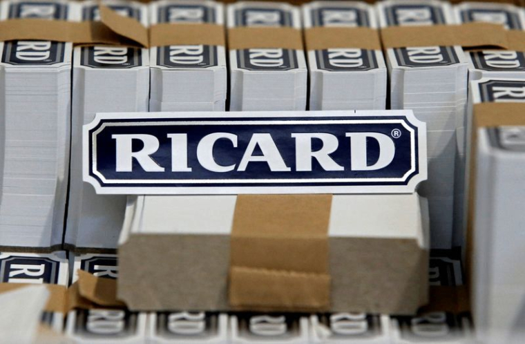 PERNOD-RICARD ÉMET POUR 1,5 MILLIARD D'EUROS DE DETTES