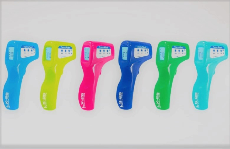 Le Thermoflash, thermomètre sans contact, produit phare de Visiomed. (crédit : Visiomed)