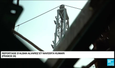 Effondrement meurtrier d'un pont en Inde : l'heure du deuil pour les familles de victimes