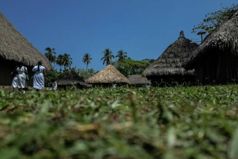 Un village indigène arhuaco dans le parc national naturel de Tayrona, en Colombie, le 18 avril 2026 ( AFP / Luis ACOSTA )