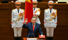 Le secrétaire général du Parti communiste vietnamien, To Lam, prête serment en tant que président du Vietnam lors d'une session de l'Assemblée nationale à Hanoï, le 7 avril 2026 ( AFP / -STR )