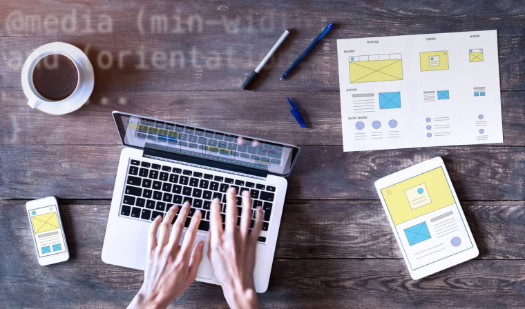 L'Etat aide les commerçants à migrer vers la vente en ligne - iStock-NicoElNino