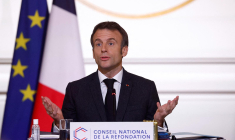 Emmanuel Macron, le 12 décembre 2022. ( POOL / GONZALO FUENTES )