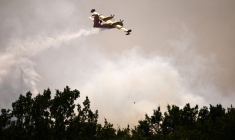 Incendie de forêt près de Ponteves, dans le département de Var