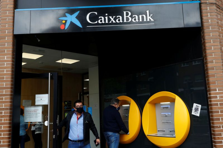 CAIXABANK PRÉVOIT LA SUPPRESSION DE PLUS DE 8.000 POSTES EN ESPAGNE