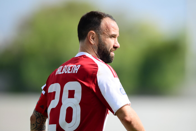 Mathieu Valbuena : « La D2 grecque, c'est très difficile »