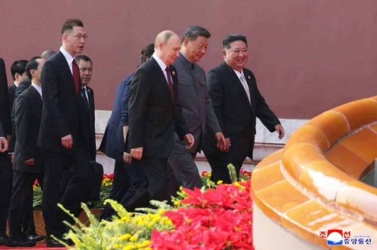 Vladimir Poutine, Xi Jinping et Kim Jong Un à Pékin, le 3 septembre 2025 ( KCNA VIA KNS / STR )