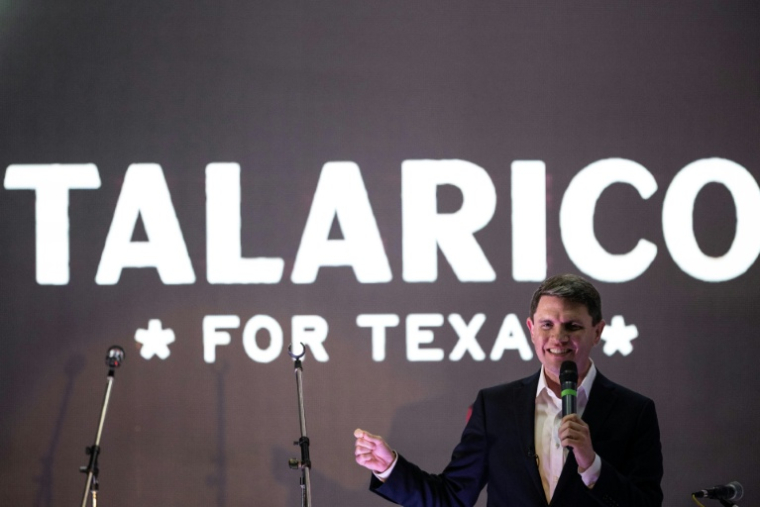 Le candidat démocrate pour un siège au Sénat américain dans le Texas, James Talarico, lors d'un événement de campagne à Beeville, le 22 août 2026 ( AFP / RONALDO SCHEMIDT )