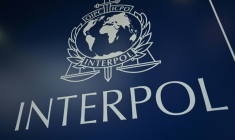 Les investigations en France sur des soupçons d'effacement de notices rouges d'Interpol pour des suspects en fuite ont connu une accélération avec l'interpellation aux Emirats arabes unis d'un ancien ministre de la Justice moldave et ex-président de la commission de contrôle des fichiers d'Interpol ( AFP / Ozan KOSE )