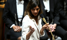 La ministre française déléguée aux Armées, Alice Rufo à l'Assemblée nationale à Paris le 7 avril 2026 ( AFP / JULIEN DE ROSA )