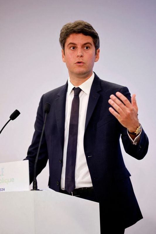 Gabriel Attal lors d'une conférence de presse organisée avant les élections législatives anticipées