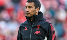 Et revoilà Giovanni van Bronckhorst dans son club préféré !