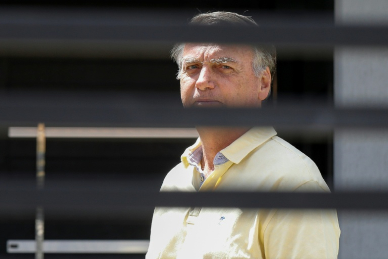 L'ancien président brésilien Jair Bolsonaro dans la villa où il est en résidence surveillée, le 3 septembre 2025 à Brasilia ( AFP / Sergio Lima )
