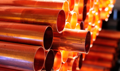 Des tubes de cuivre. (crédit : Adobe Stock)