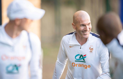 « On n'est pas si loin du château » : le discours encourageant de Zidane aux Espoirs