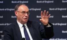 Le gouverneur de la Banque d'Angleterre, Andrew Bailey, s'exprime lors de la conférence de presse du Rapport sur la politique monétaire à la Banque d'Angleterre à Londres