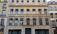 LA BANQUE CENTERVIEW LORGNE PARIS ET SES BANQUIERS