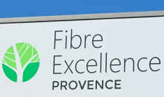 Le logo de l'usine Fibre Excellence de Tarascon dans les Bouches-du-Rhône, le 29 juillet 2026 ( AFP / Sylvain THOMAS )