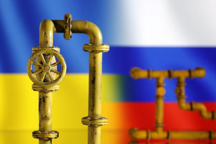 L'illustration montre un gazoduc, les drapeaux ukrainien et russe