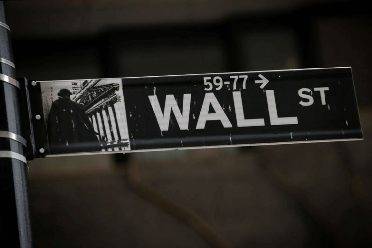 LA BOURSE DE NEW YORK OUVRE EN HAUSSE