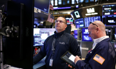Des opérateurs à la Bourse de New York, le 14 novembre 2025 ( AFP / CHARLY TRIBALLEAU )
