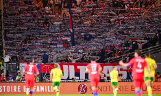 Quel est l’origine du chant « Tous ensemble, on chantera » des supporters du PSG ?