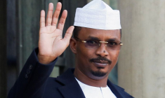 Photo d'archives montrant le président du Tchad Mahamat Idriss Deby lors de son arrivée au palais de l'Élysée