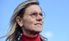 Agnès Pannier-Runacher à Servon-sur-Vilaine, le 14 mars 2024. ( AFP / SEBASTIEN SALOM-GOMIS )