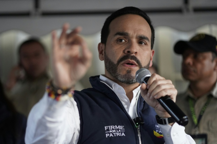Le candidat à la présidence colombienne Abelardo de la Espriella, le 6 mai 2026 à Bogota ( AFP / Sergio Yate )