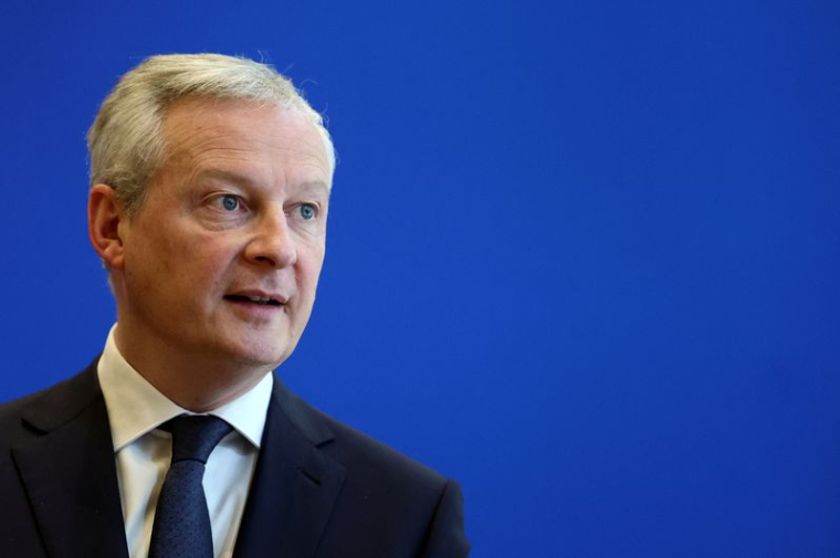 LA FRANCE PEUT ENCORE BAISSER LES IMPÔTS SUR LES ENTREPRISES DE 10-15 MILLIARDS D'EUROS, DÉCLARE LE MAIRE