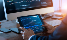 Bourse observation (Crédits: Adobe Stock - LUMINA IMAGES)