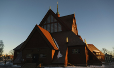 La célèbre église en bois rouge de Kiruna, dans le nord de la Suède, le 20 novembre 2022 ( AFP / Jonathan NACKSTRAND )