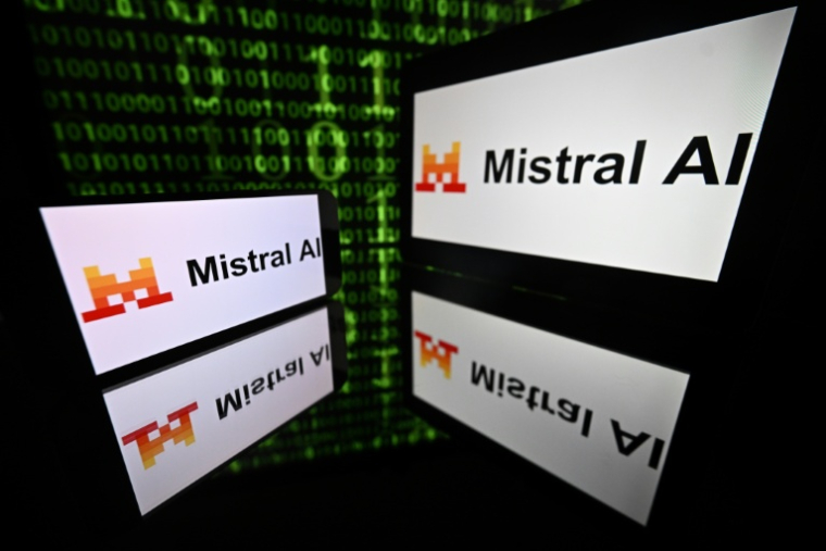 Mistral, arrivé dernier d'un classement sur la gestion des risques associés à l'Intelligence artificielle, juge la méthodologie discutable ( AFP / Lionel BONAVENTURE )