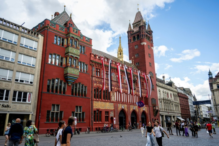 L'Hôtel de Ville de Bâle, l'une des villes-hôtes de l'Euro féminin de football, le 25 juillet 2025 ( AFP / Miguel MEDINA )