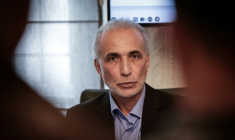 L'islamologue suisse Tariq Ramadan e 30 septembre 2025 à Paris ( AFP / STEPHANE DE SAKUTIN )