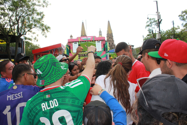 « Si tu es un vrai mexicain, tu ne peux pas supporter les États-Unis »