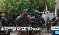 Mali : les activités politiques "suspendues"