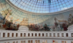 Suspendu dans le ciel de Paris, ce restaurant a une âme à découvrir de toute urgence crédit photo : Capture d’écran Instagram @halle_aux_grains_bras_paris