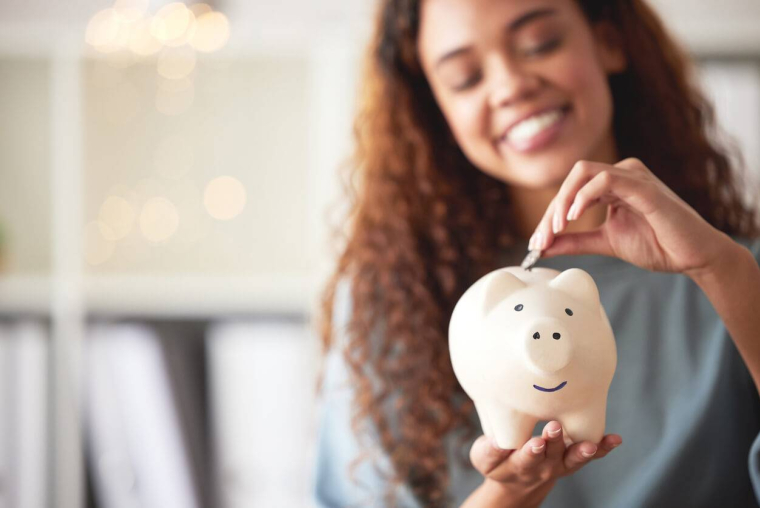 Que devient votre épargne après la clôture du livret jeune ? / iStock.com - PeopleImages