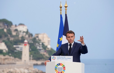 Emmanuel Macron à Nice, ne 9 juin 2025. ( POOL / LAURENT CIPRIANI )