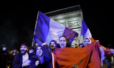 Coupe du monde de la FIFA, Qatar 2022 - Les fans se rassemblent à Paris pour le Maroc contre le Portugal