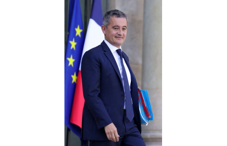 Gérald Darmanin devant l'Élysée