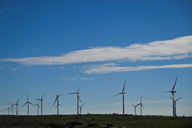l'électricité est très largement décarbonée en France, avec un volume de production à 95,2% bas-carbone (nucléaire et renouvelable), un niveau "historique", selon RTE ( AFP / GABRIEL BOUYS )