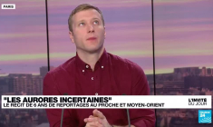 Samuel Forey, grand reporter, cherche "une forme de preuve de vie" au coeur de l'horreur