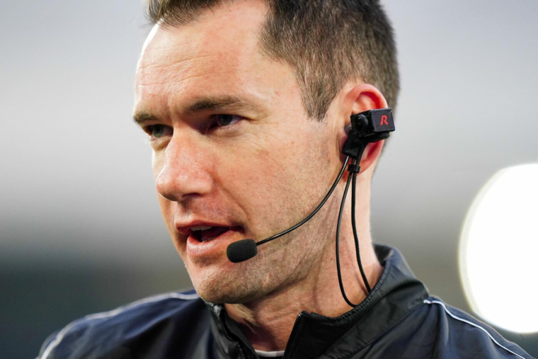 La Premier League teste les caméras portées par les arbitres dès la reprise